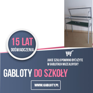 Jakiej-wielkości-powinny-być-gabloty-na-sztandar